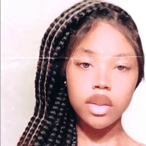 Meet your Posher, Saminah